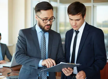 Provides expertise on legal matters and compliance. - KAIYUN